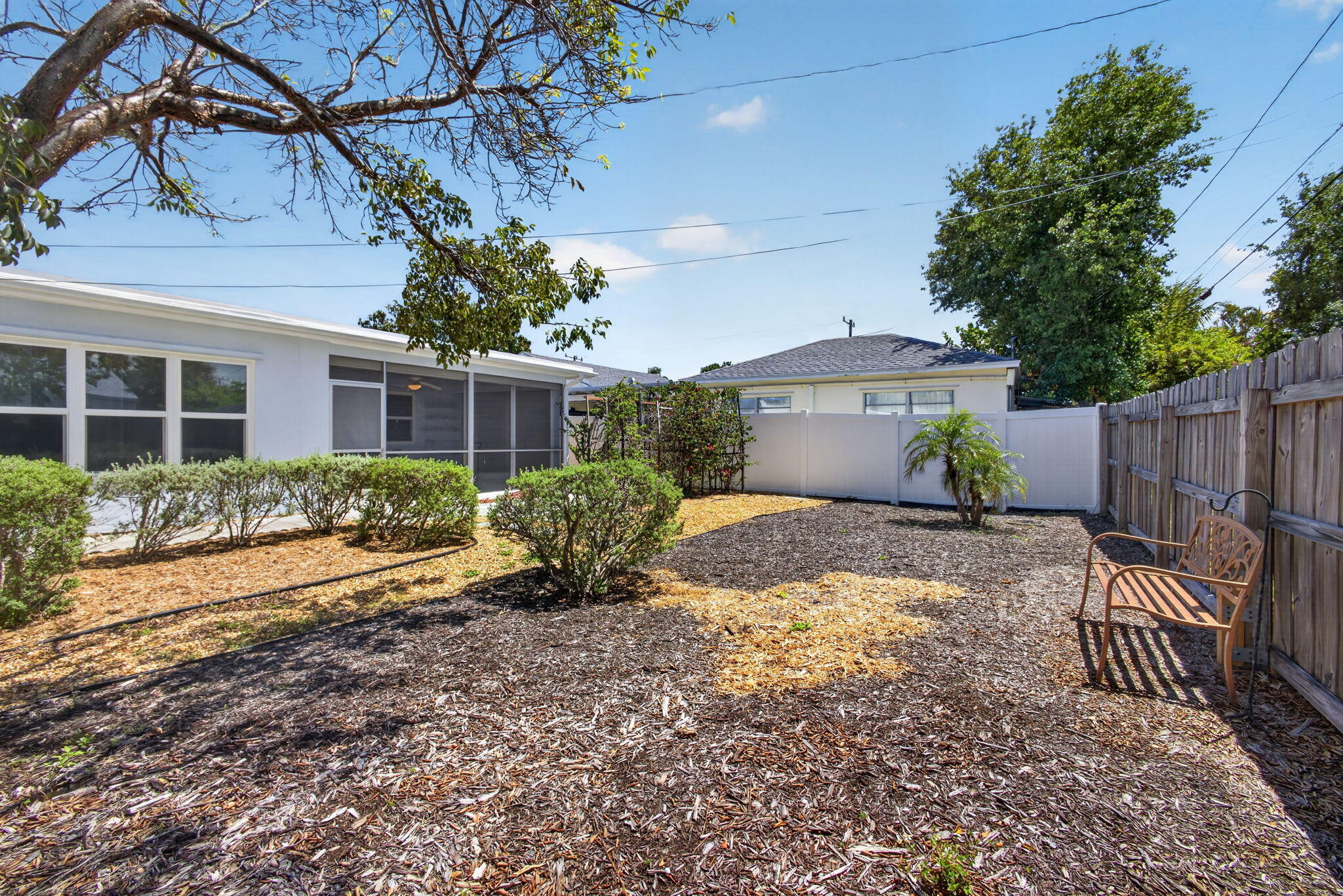 NORTH LAKE WORTH - Residential