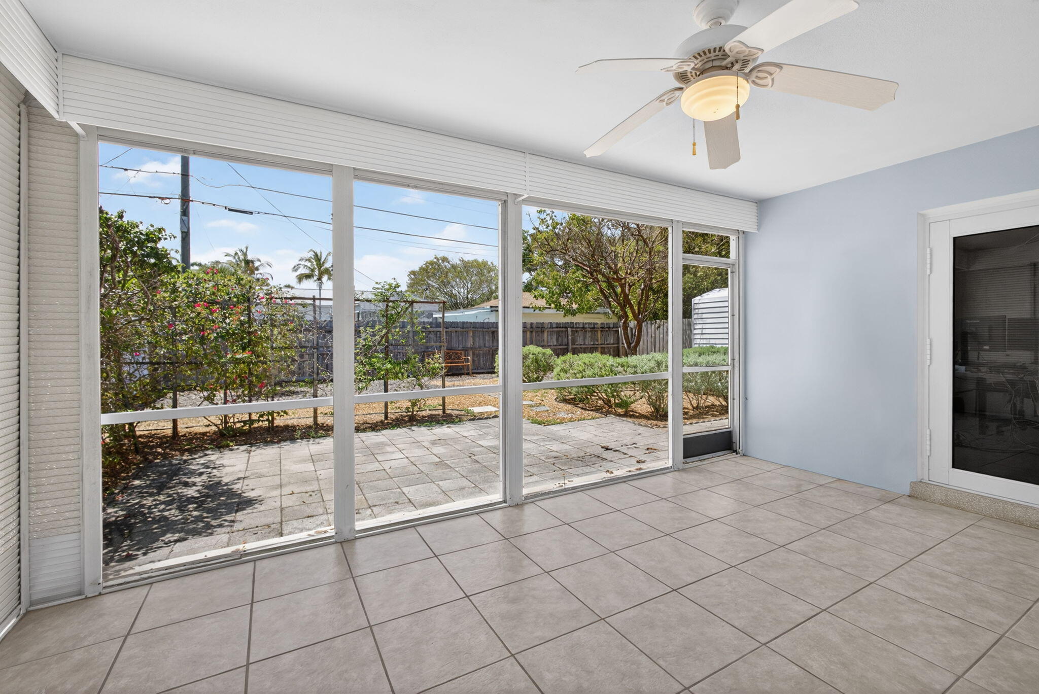 NORTH LAKE WORTH - Residential