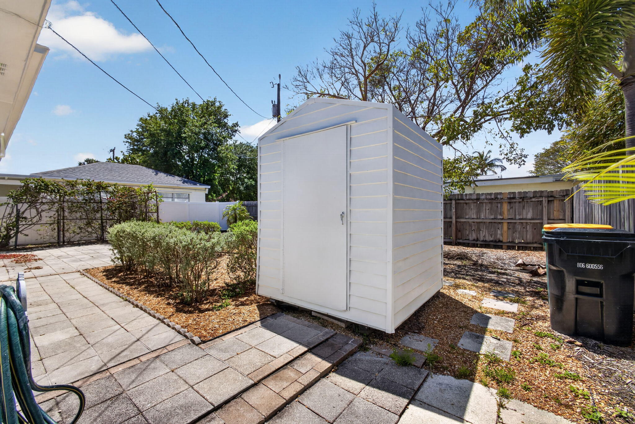 NORTH LAKE WORTH - Residential