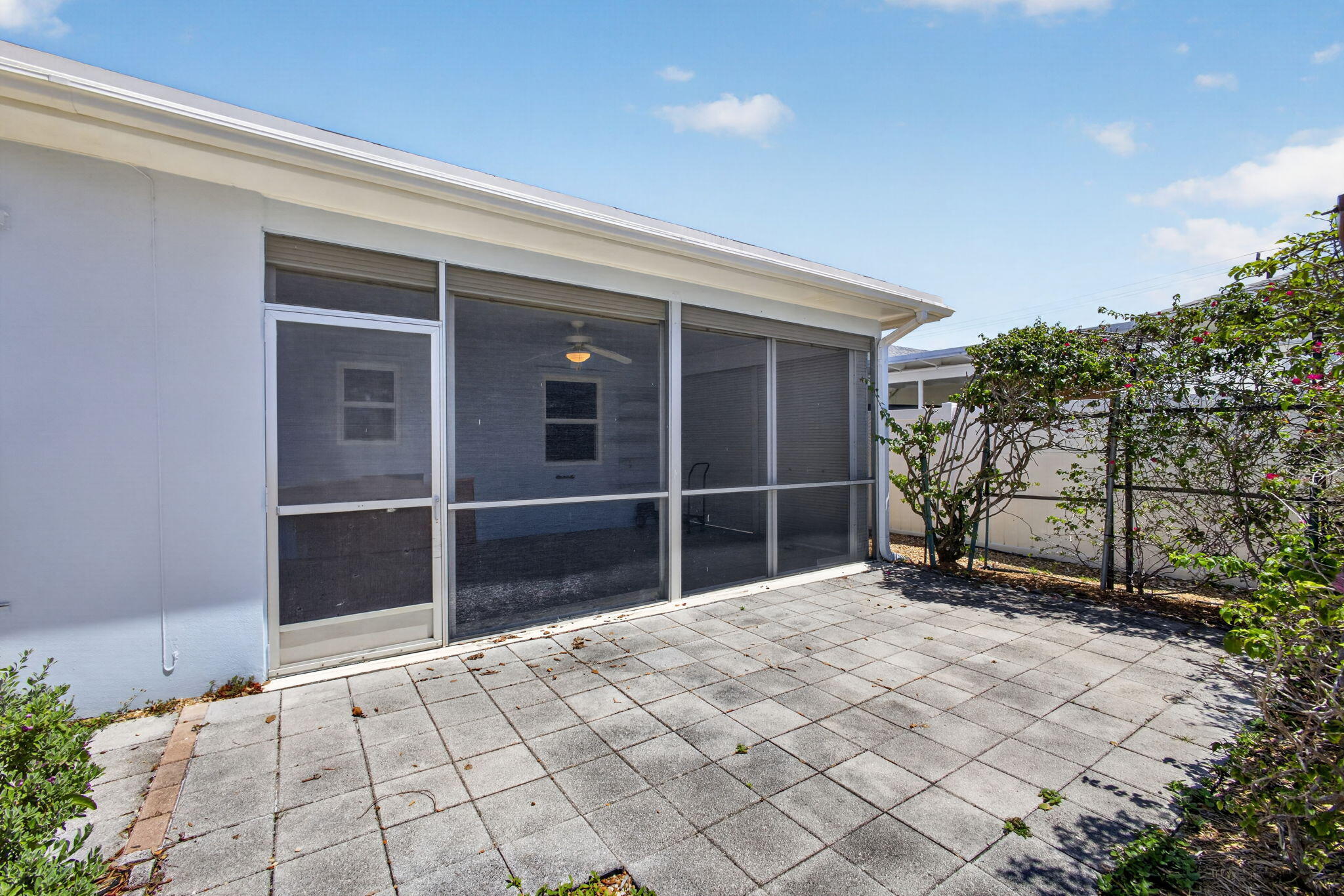 NORTH LAKE WORTH - Residential