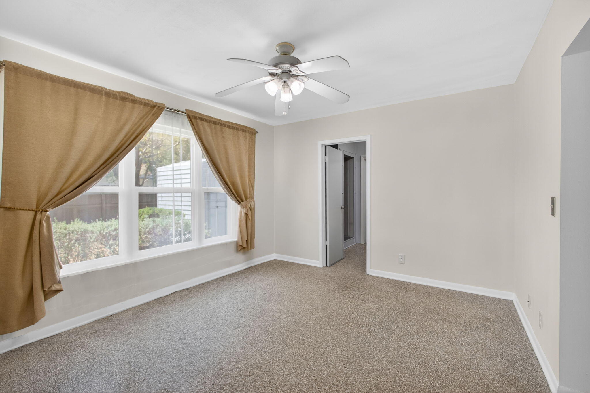 NORTH LAKE WORTH - Residential