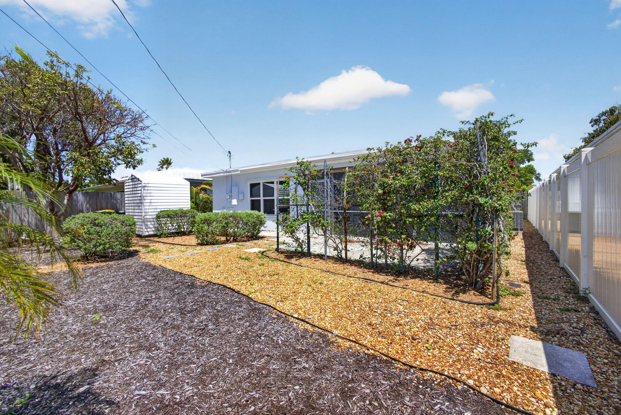 NORTH LAKE WORTH - Residential