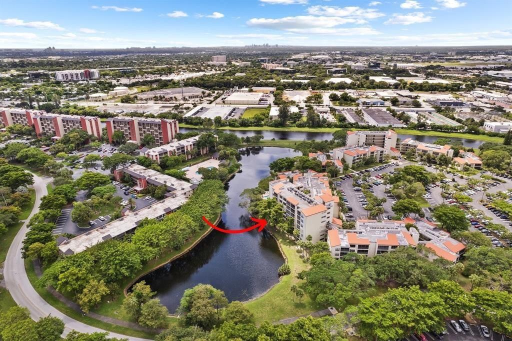 Photo of 2304 S Cypress Bend Drive #114, Pompano Beach, FL 33069 (MLS # F10417143)