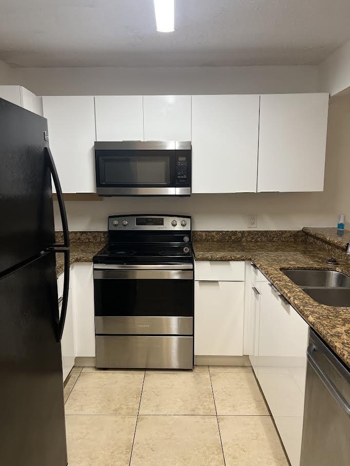 PALM BEACH GRANDE CONDO - Residential Lease
