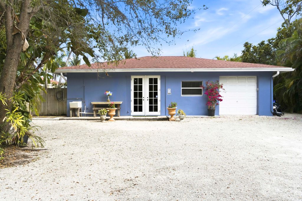 Photo of 4268 Maurice Drive #Guest House, Delray Beach, FL 33445 (MLS # R11169753)
