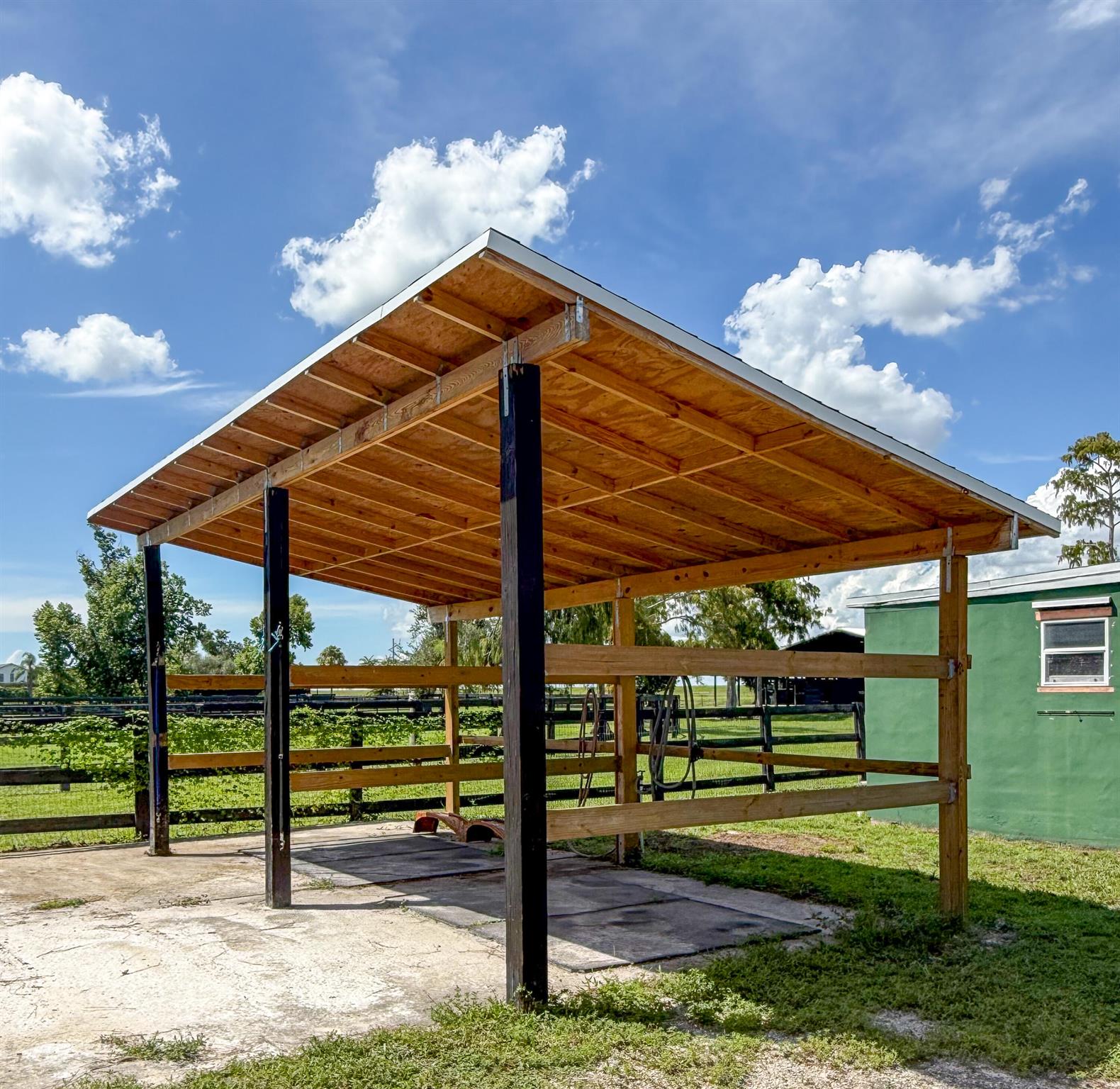 Rustic Ranches - Residential Lease