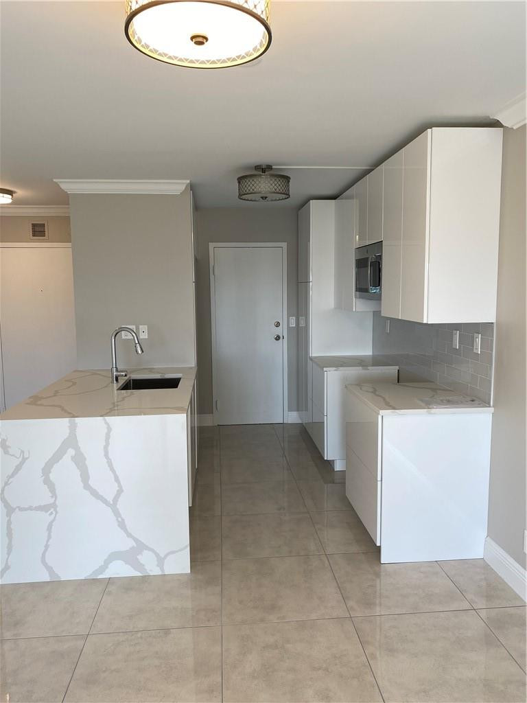 Victoria Park Tower Condo - Residential Lease