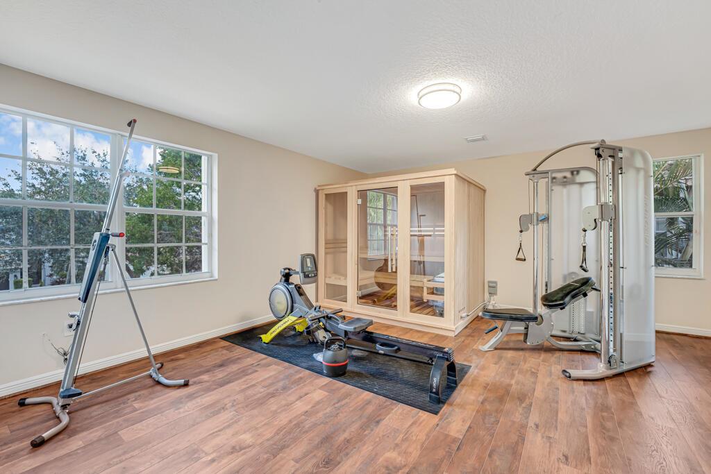 MADISON GREEN 1 - Residential