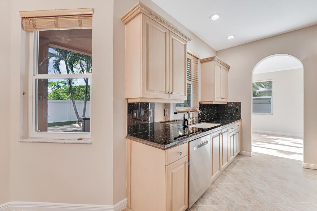 MADISON GREEN 1 - Residential