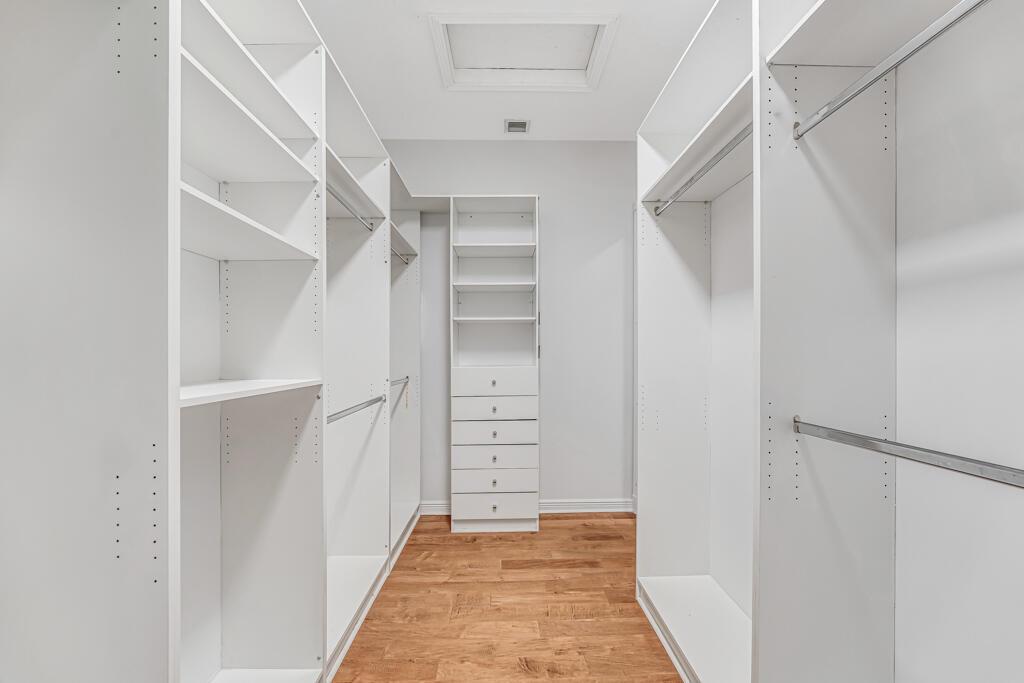 MADISON GREEN 1 - Residential