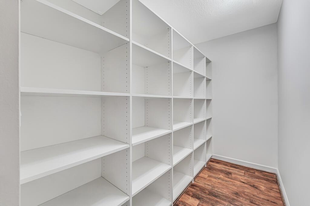 MADISON GREEN 1 - Residential