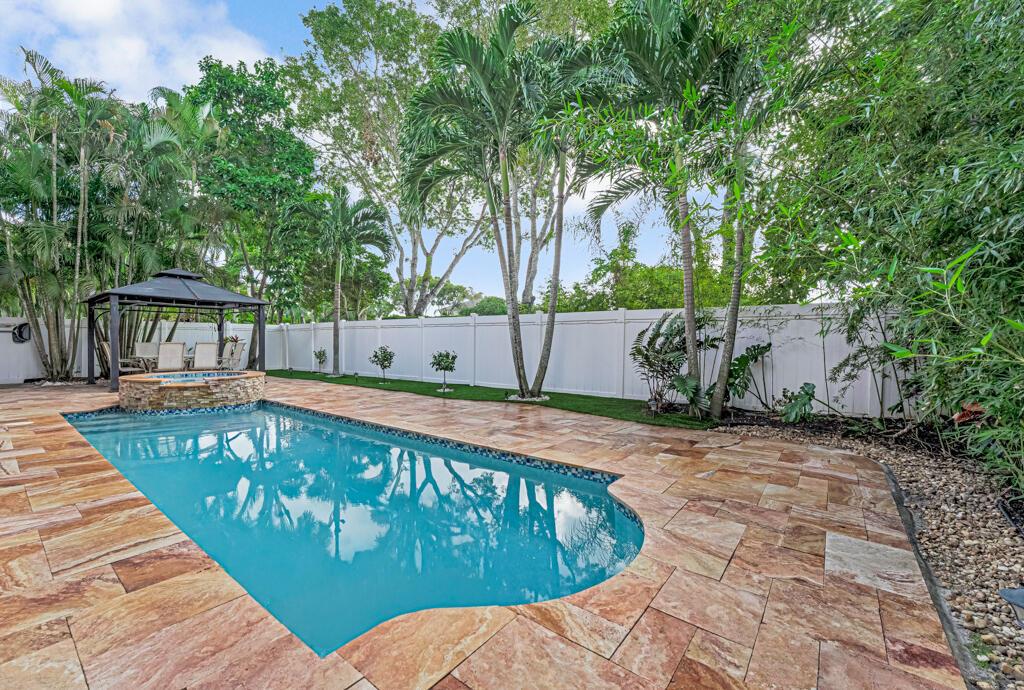 MADISON GREEN 1 - Residential