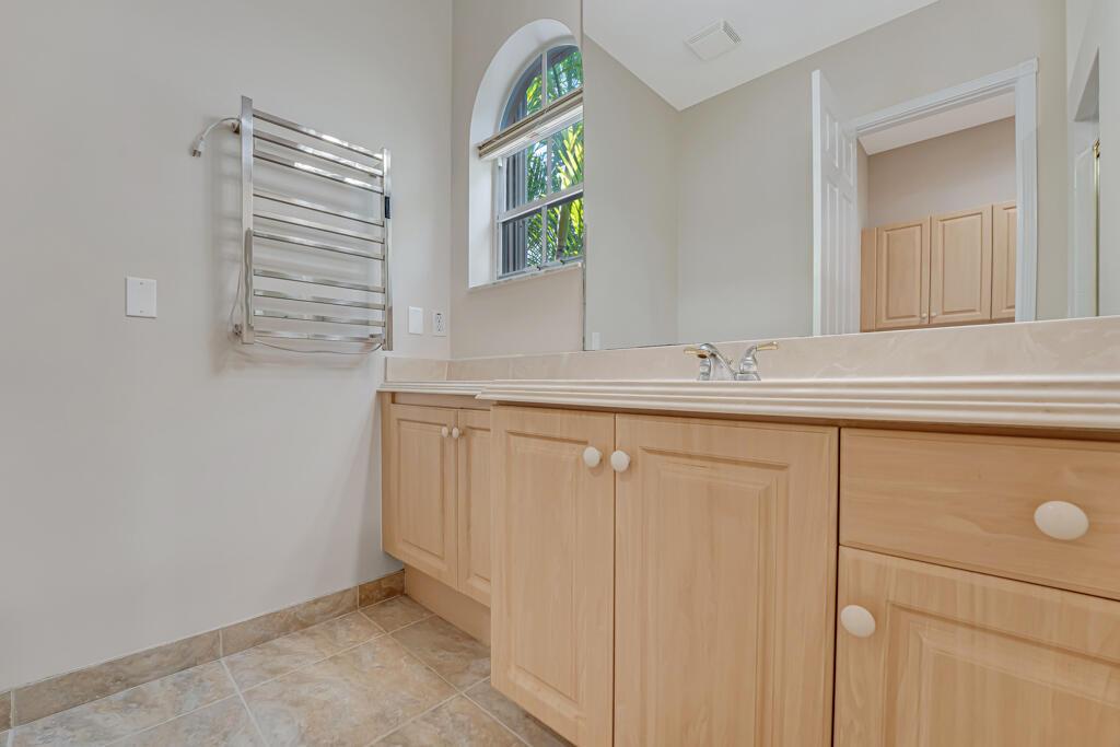 MADISON GREEN 1 - Residential