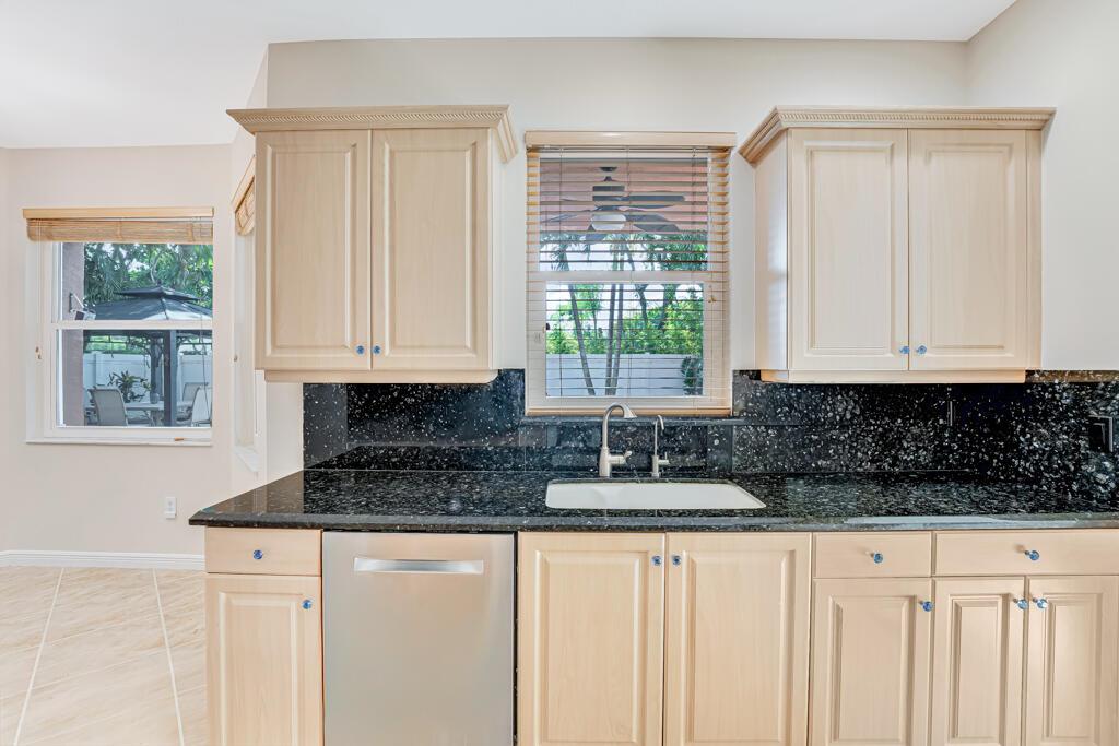 MADISON GREEN 1 - Residential