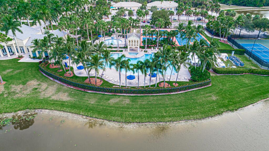 MADISON GREEN 1 - Residential