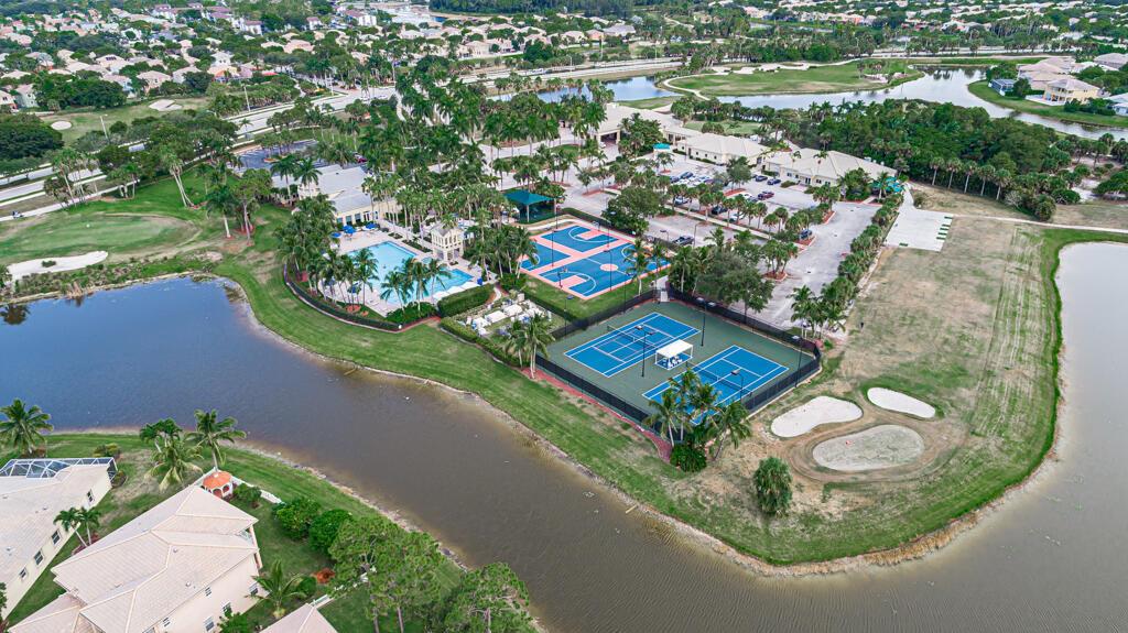 MADISON GREEN 1 - Residential