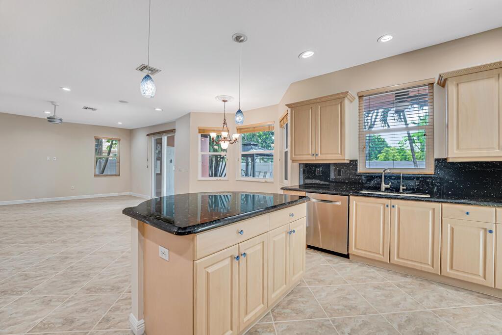 MADISON GREEN 1 - Residential