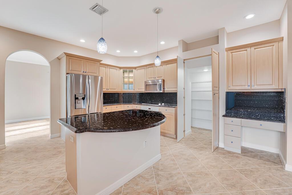 MADISON GREEN 1 - Residential