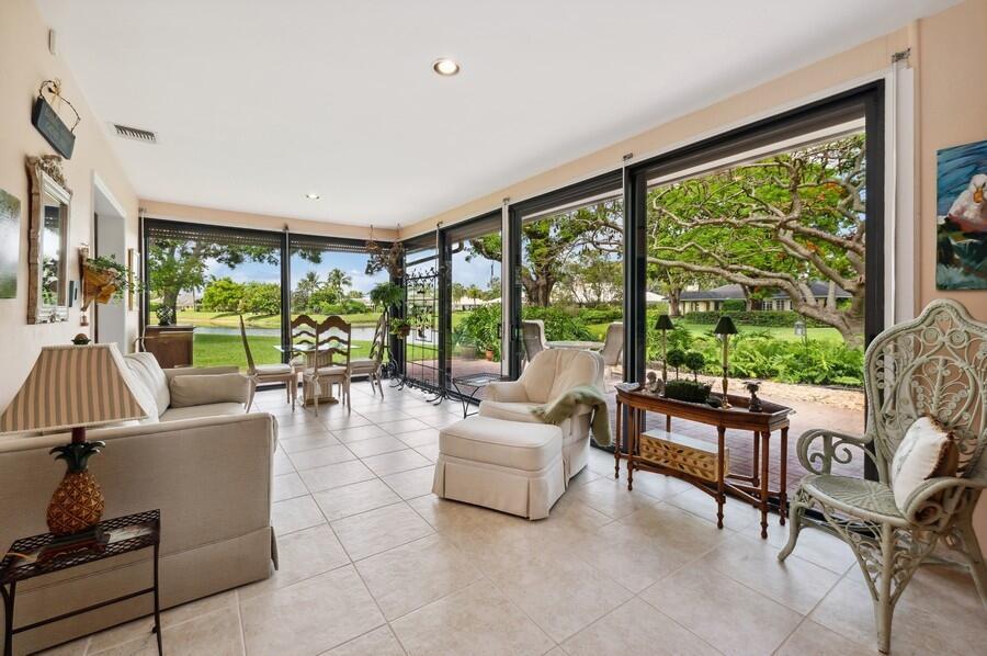 DELRAY DUNES BONSAI VILLA CONDO - Residential