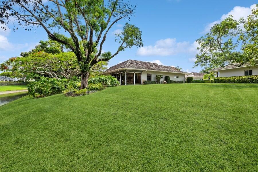 DELRAY DUNES BONSAI VILLA CONDO - Residential