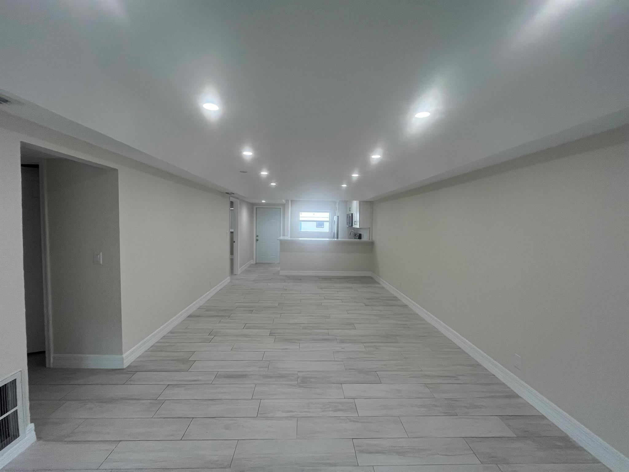 BOCA RATON SQUARE GATEWAY - Residential Lease