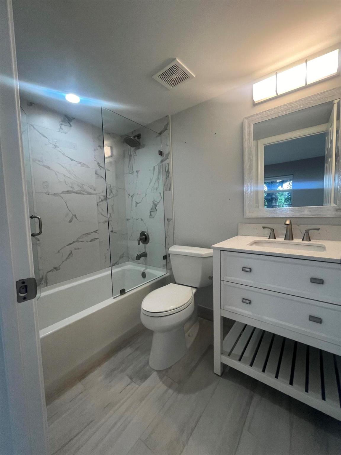 BOCA RATON SQUARE GATEWAY - Residential Lease