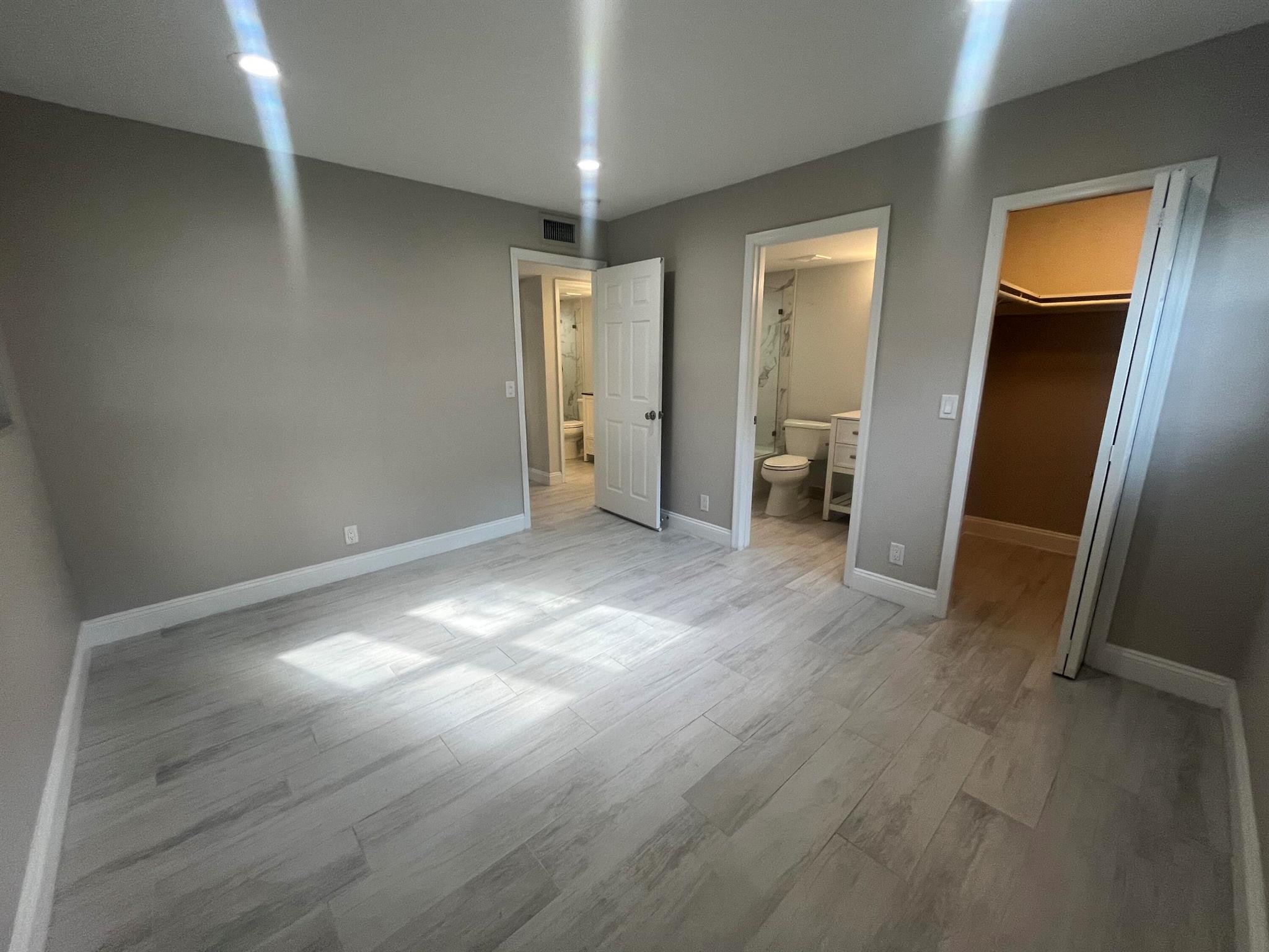 BOCA RATON SQUARE GATEWAY - Residential Lease