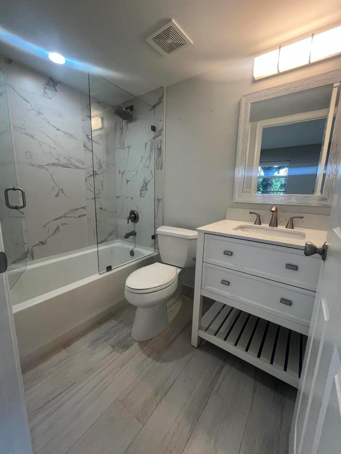 BOCA RATON SQUARE GATEWAY - Residential Lease