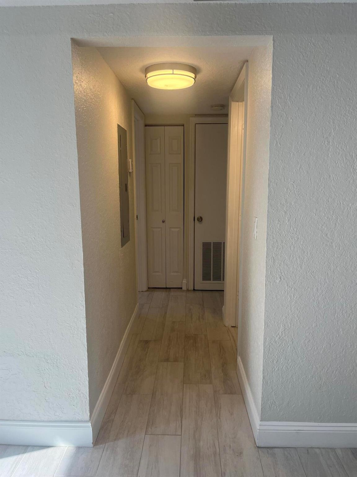 BOCA RATON SQUARE GATEWAY - Residential Lease