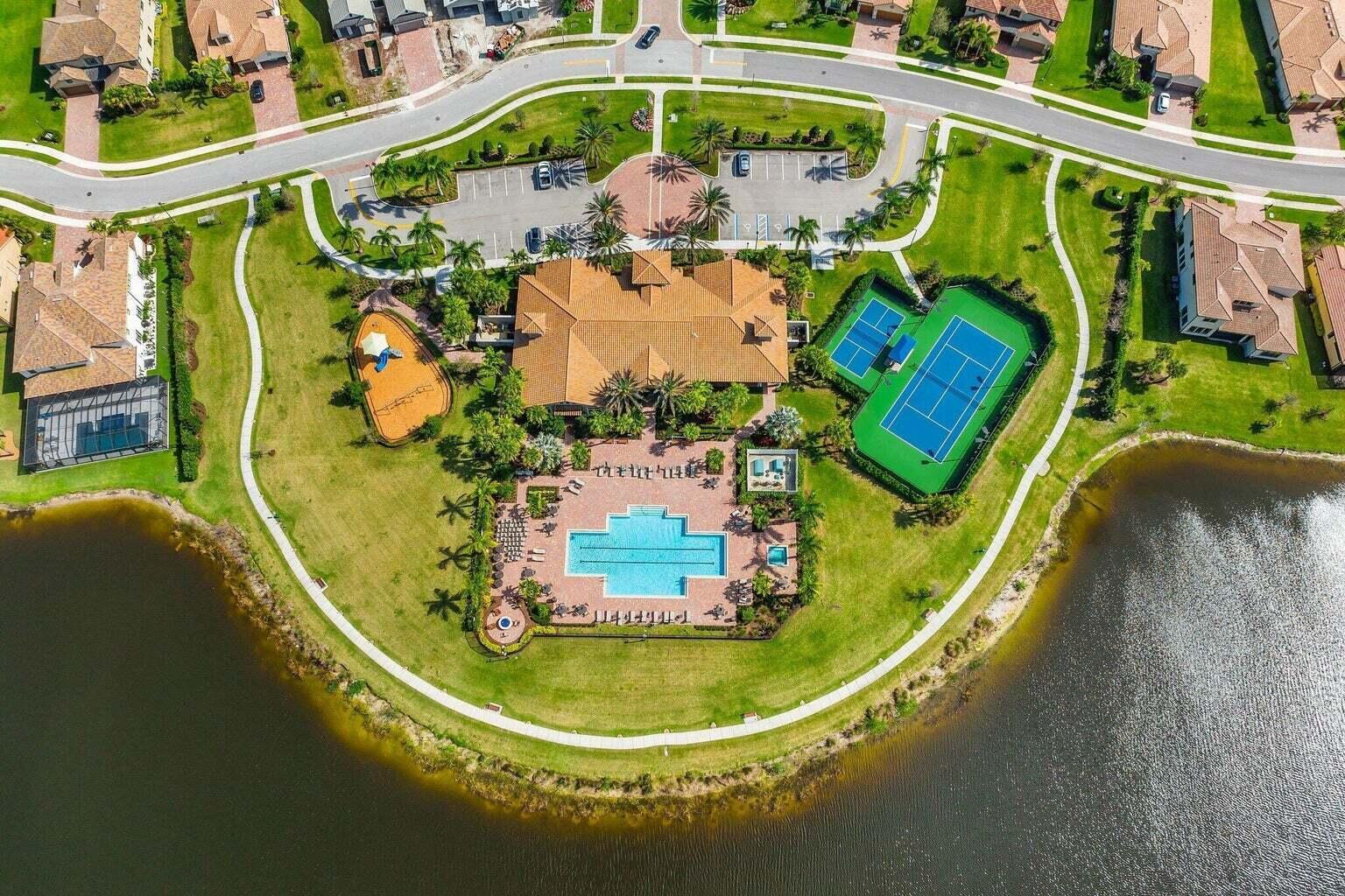 SONOMA ISLES - Residential