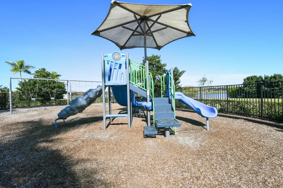 SONOMA ISLES - Residential