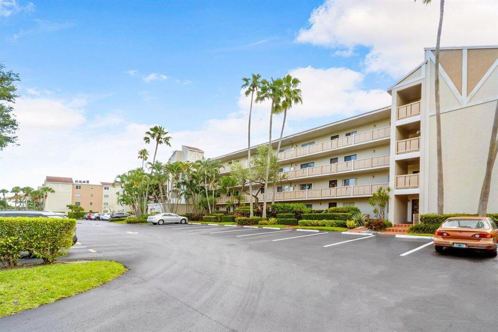 HUNTINGTON LAKES SEC ONE - Residential