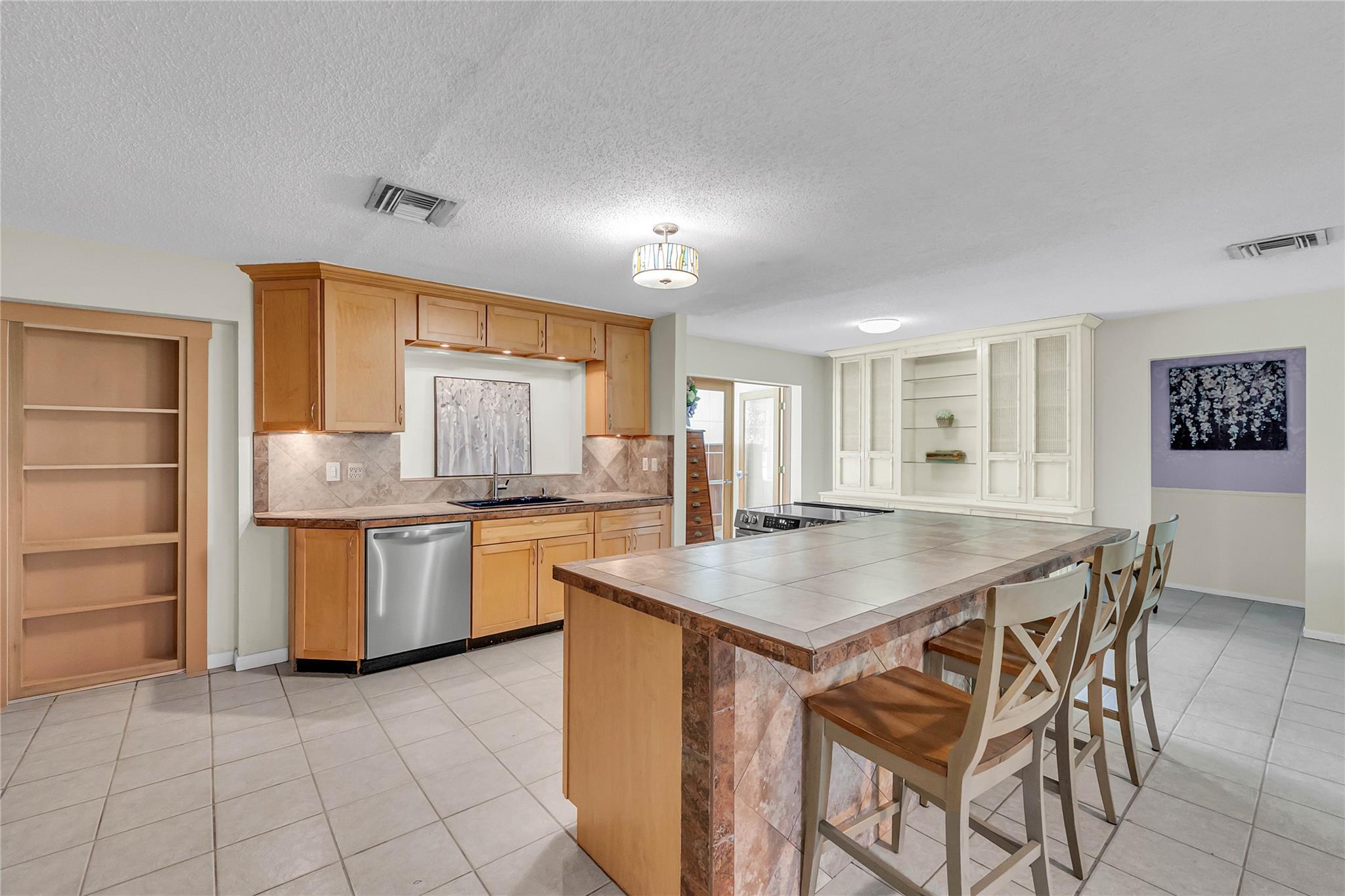 MAINLANDS OF TAMARAC LAKE - Residential