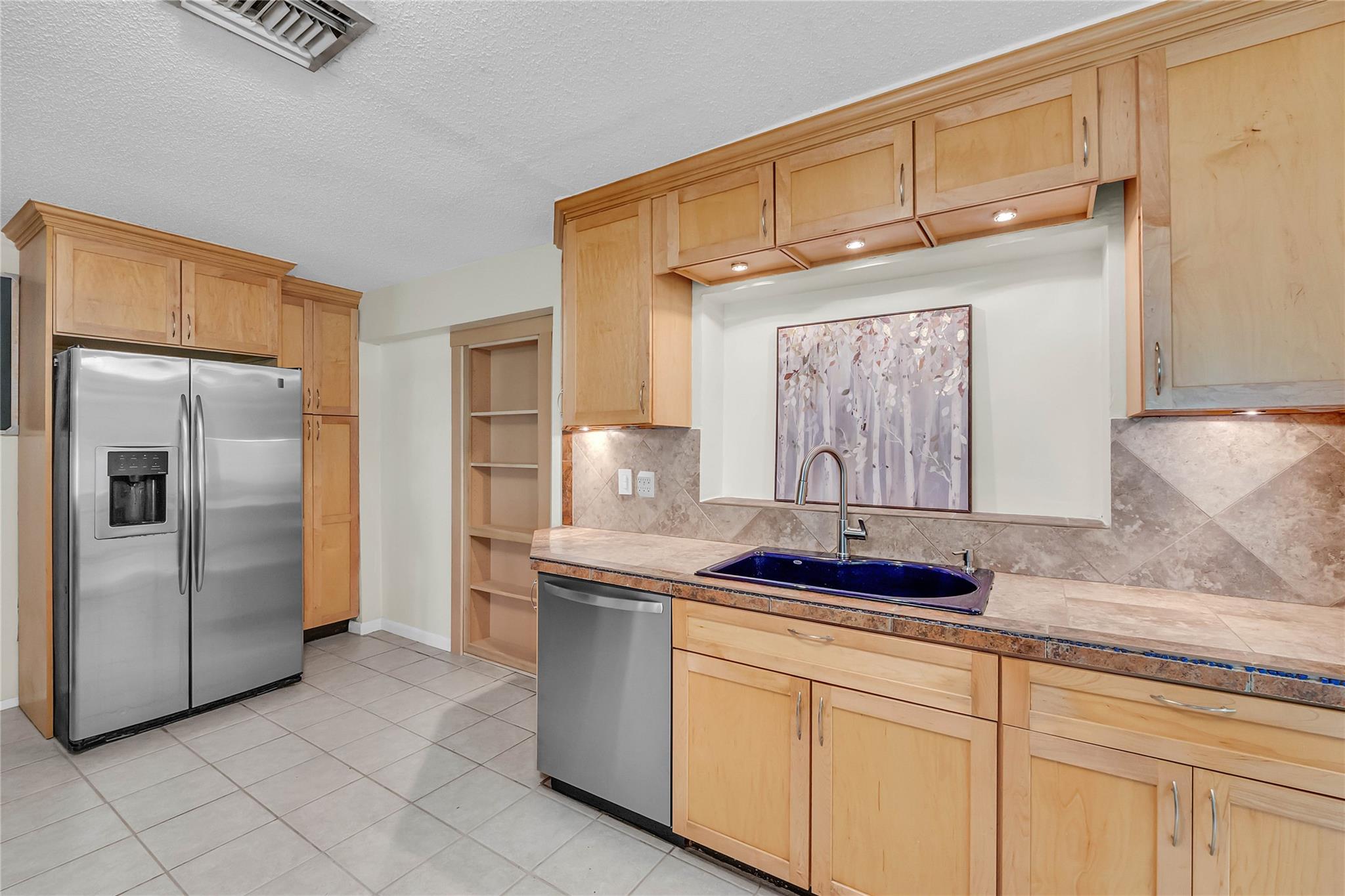 MAINLANDS OF TAMARAC LAKE - Residential