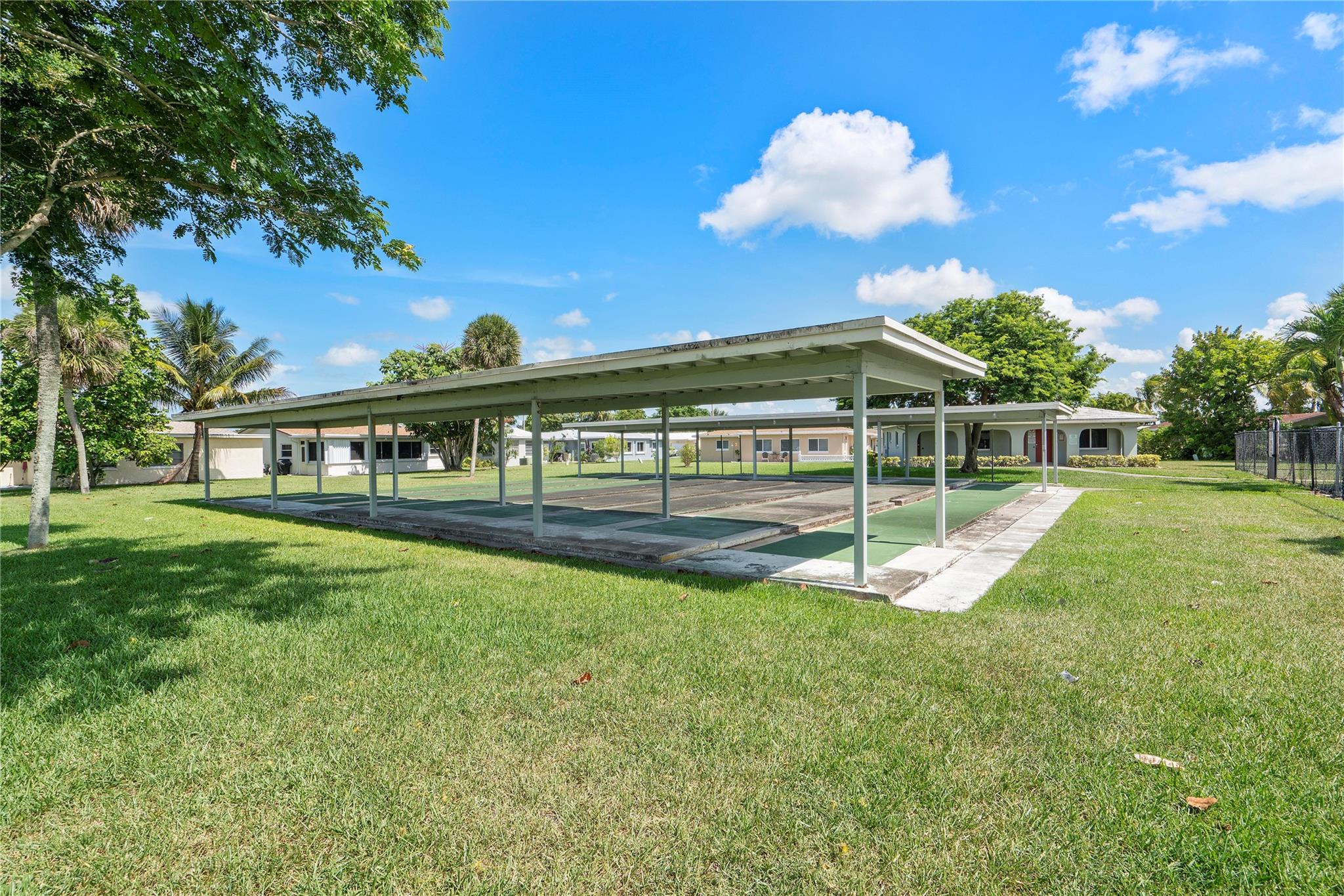 MAINLANDS OF TAMARAC LAKE - Residential