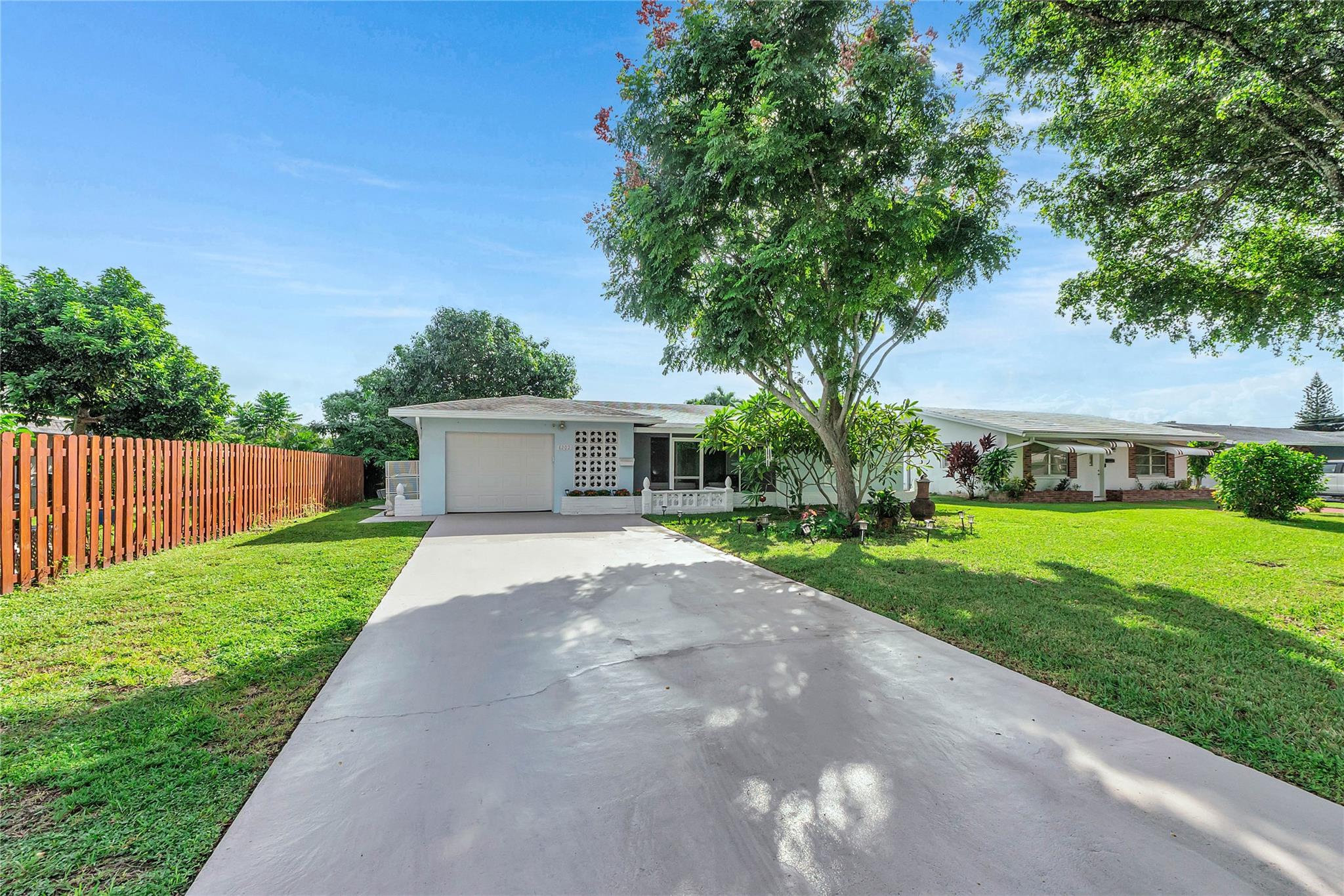 MAINLANDS OF TAMARAC LAKE - Residential