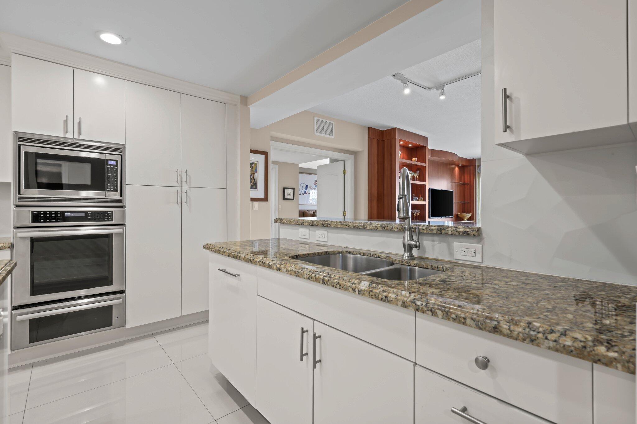 200 EAST PALMETTO PARK CONDO - Residential