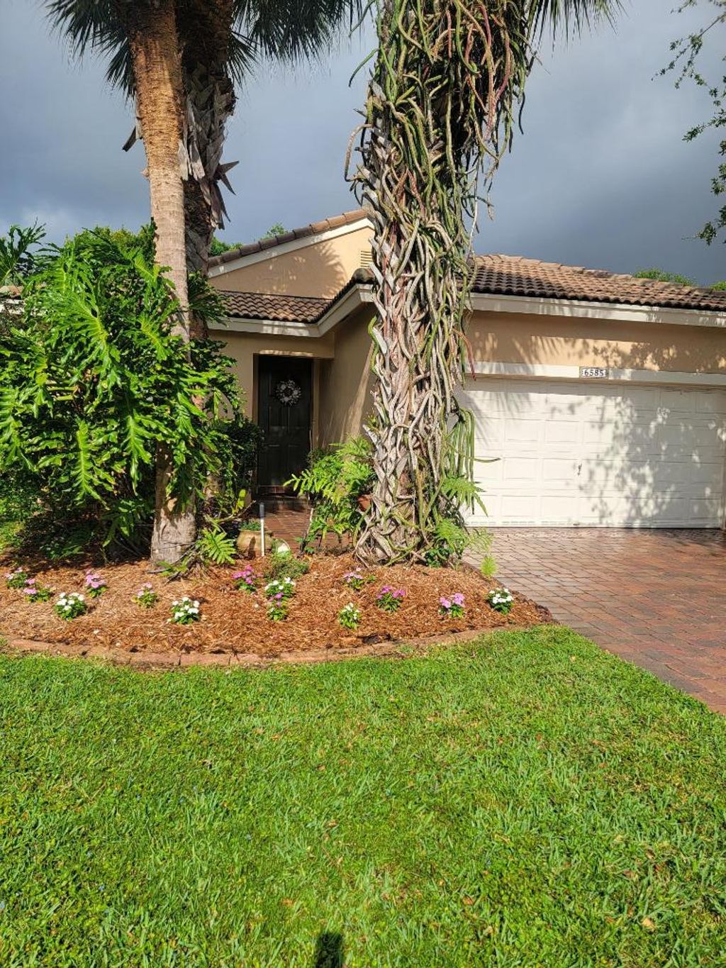 Photo of 6585 Lurais Drive, Lake Worth, FL 33463 (MLS # R11137588)