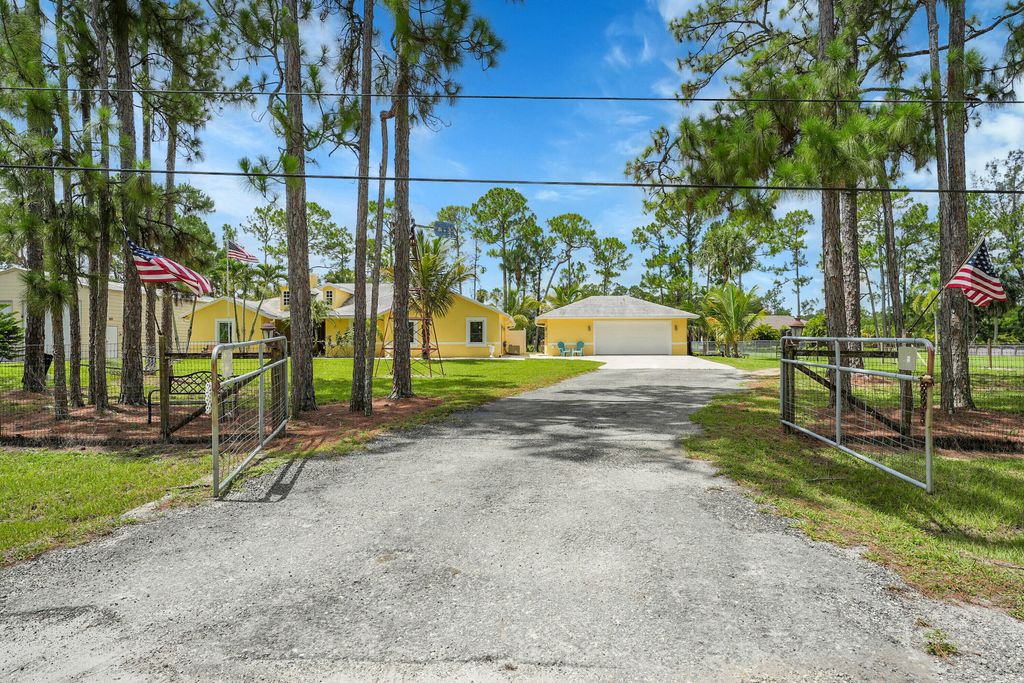 Photo of 17646 N 83rd Pl Place N, The Acreage, FL 33470 (MLS # B26022921)