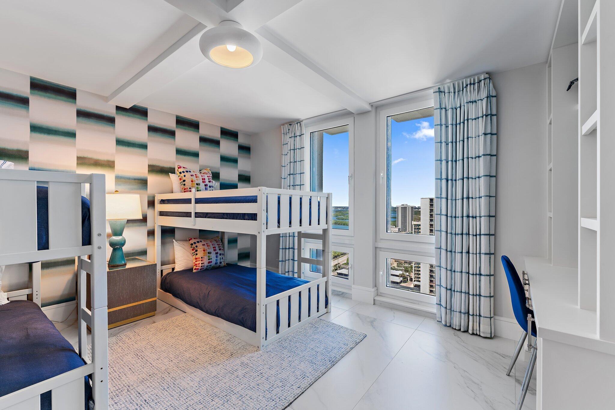 EASTPOINTE CONDO - Residential