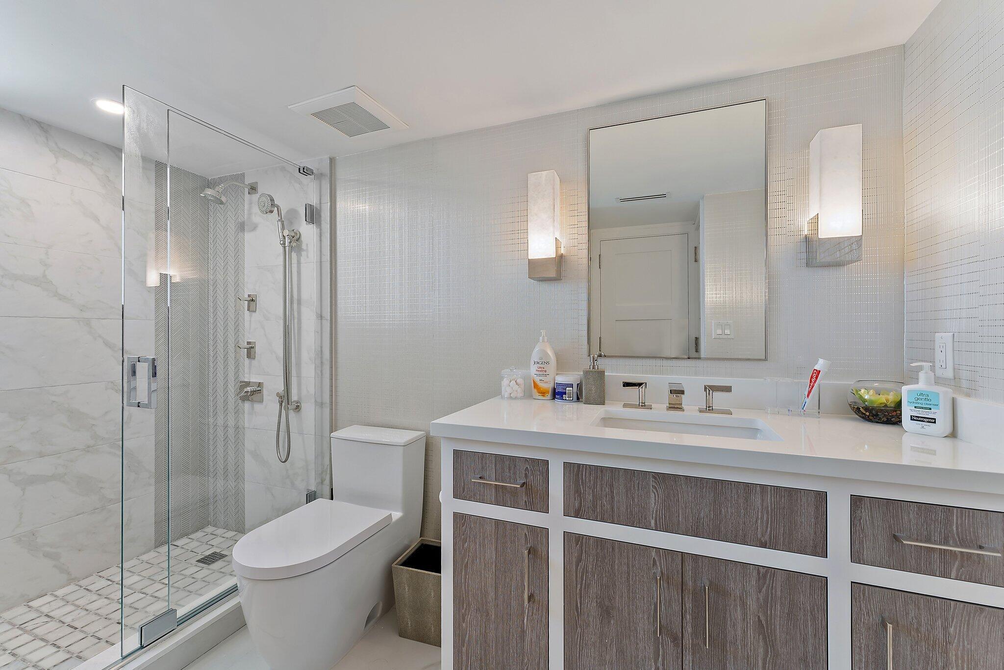 EASTPOINTE CONDO - Residential