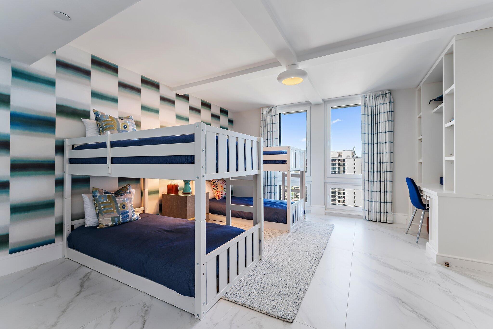 EASTPOINTE CONDO - Residential