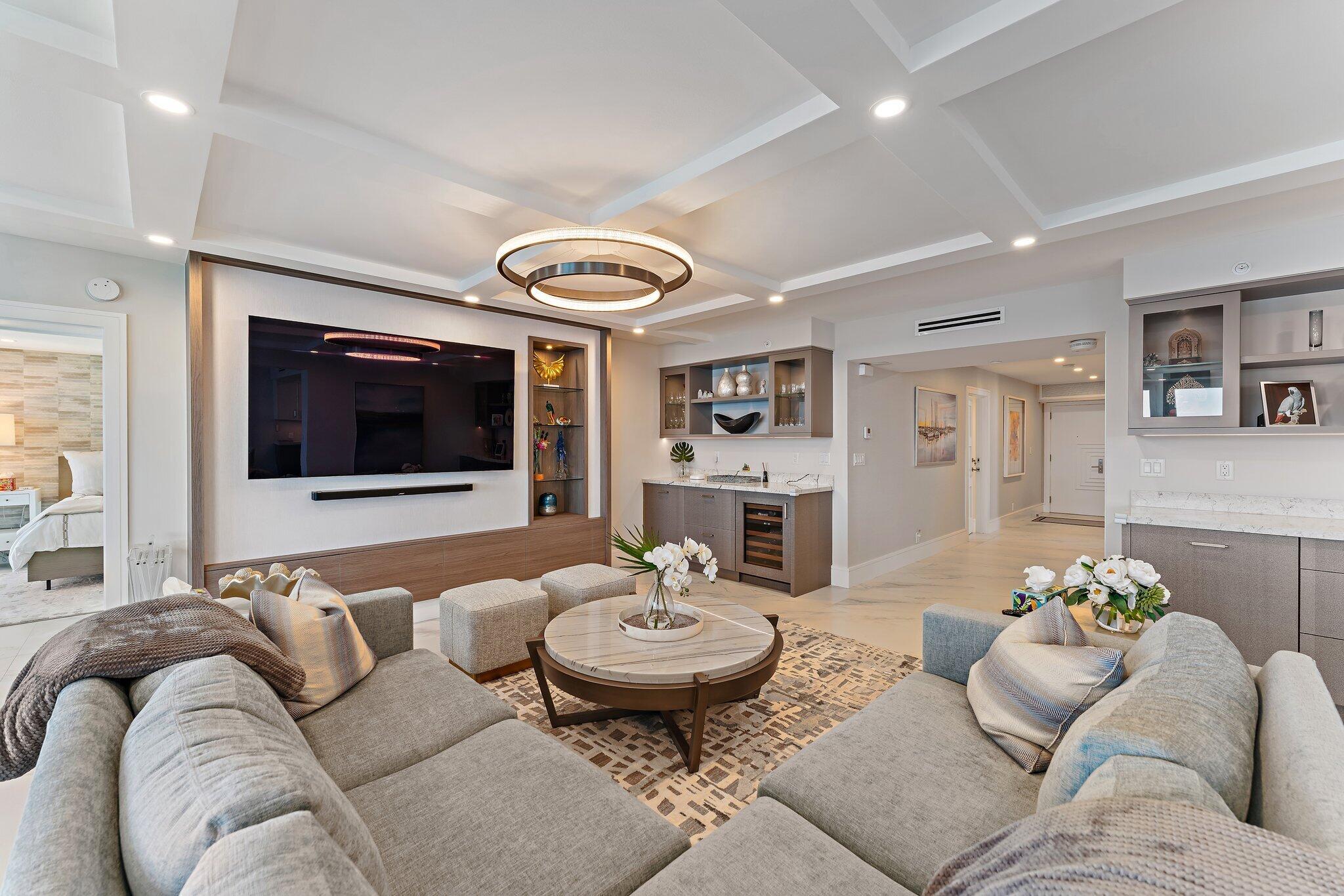 EASTPOINTE CONDO - Residential