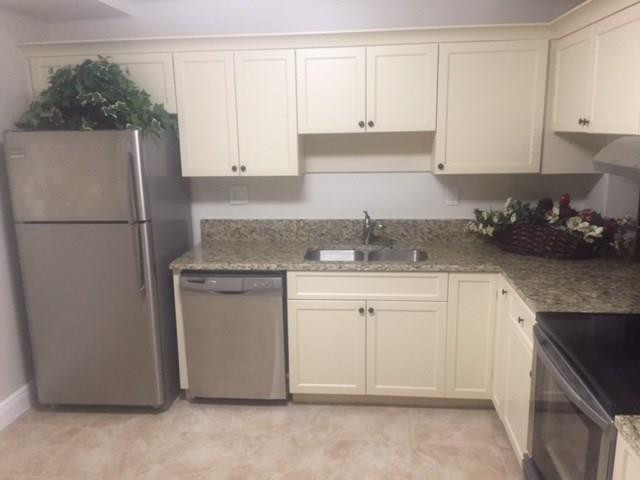 Lakes of Carriage Hills - Residential