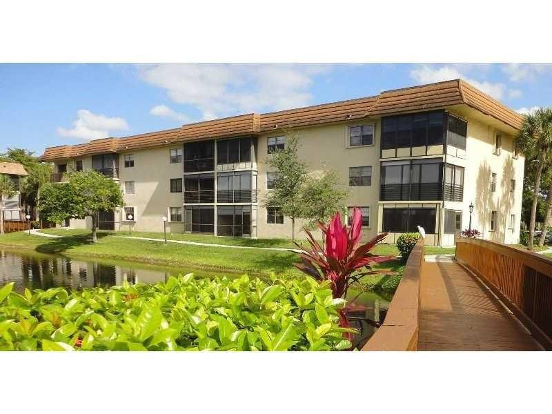 Lakes of Carriage Hills - Residential