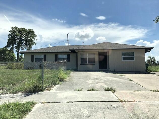 Large 4 beds/ 1.5 baths with an additional den in a Cul-de-Sac, near Juanita Avenue. Driveway for three cars. Quite street. Ready to move-in. To start (1) First, Last month + Security Deposit, (2) $6,000 + monthly income in the household, (3) Last three months: written evidence of income and bank statements. Measurements are approximated.