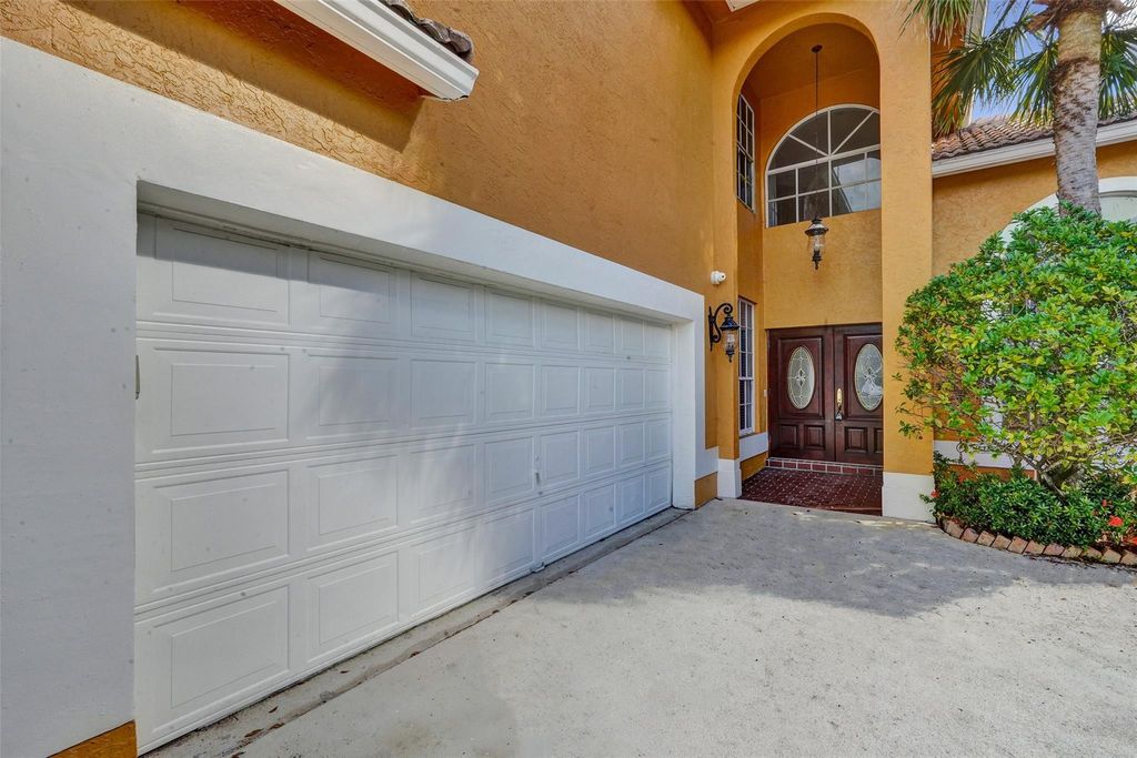 Photo of 10902 Tamoron Lane, Boca Raton, FL 33498 (MLS # F10519406)