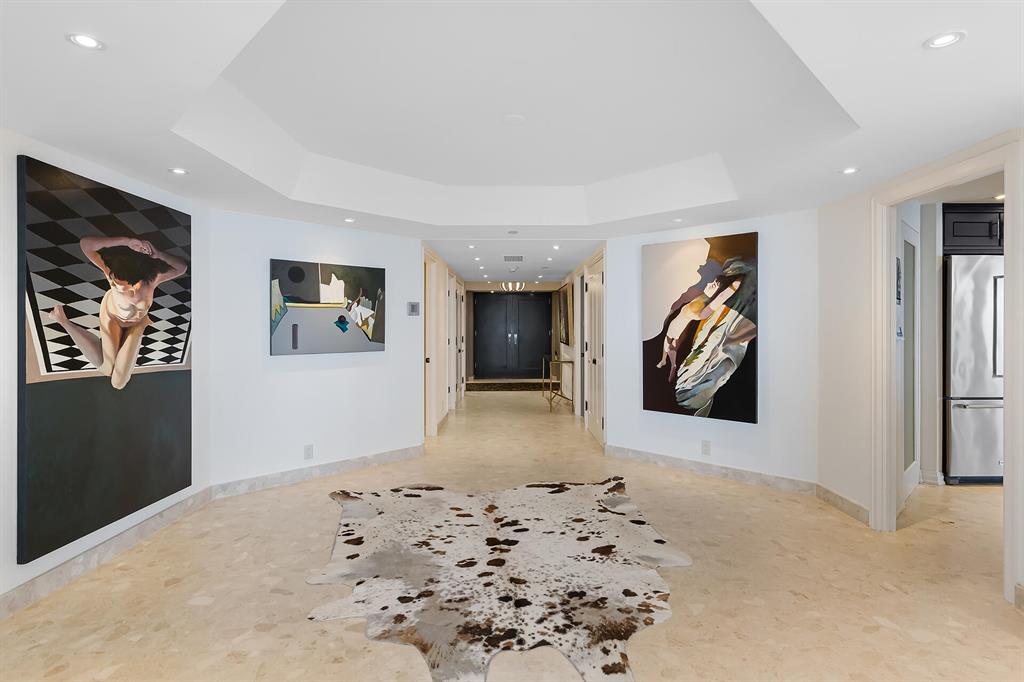 ENCLAVE OF PALM BEACH CON - Residential