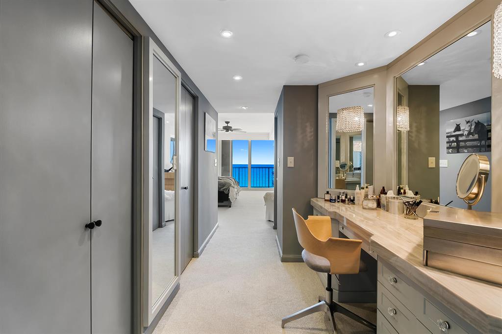 ENCLAVE OF PALM BEACH CON - Residential