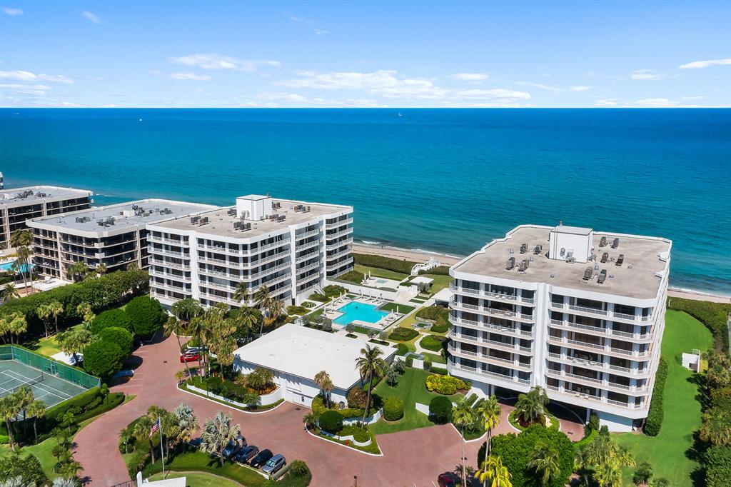 ENCLAVE OF PALM BEACH CON - Residential